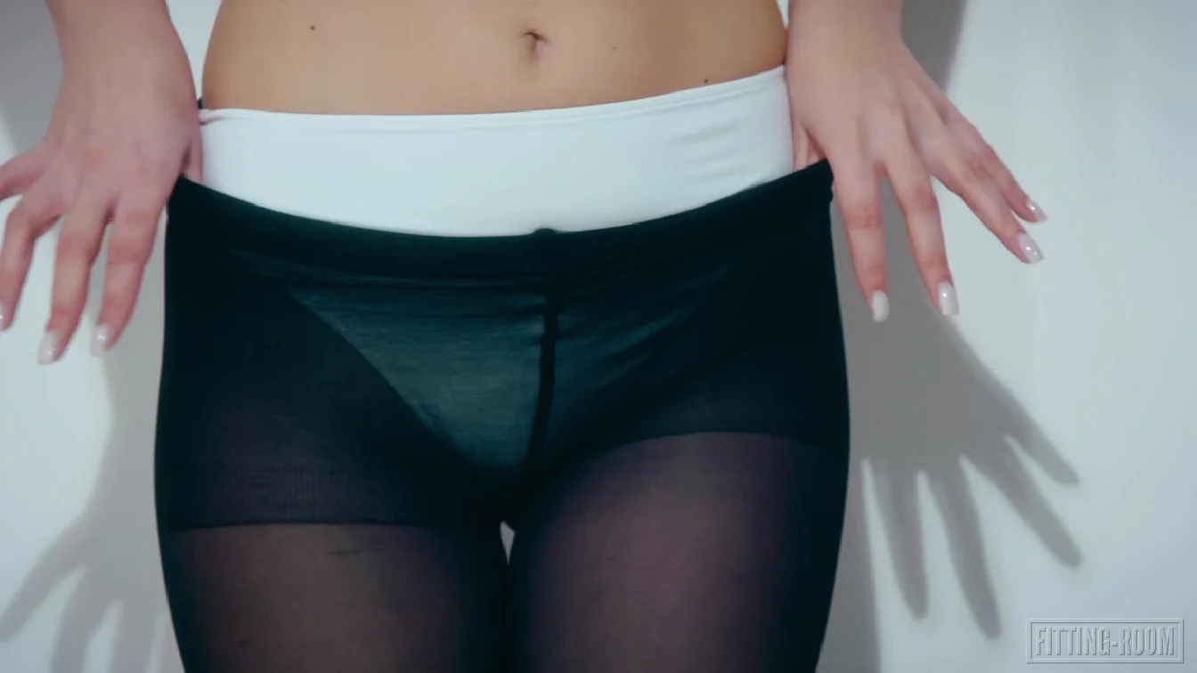 Fitting-Room Eyla Moore Studio Session XXX